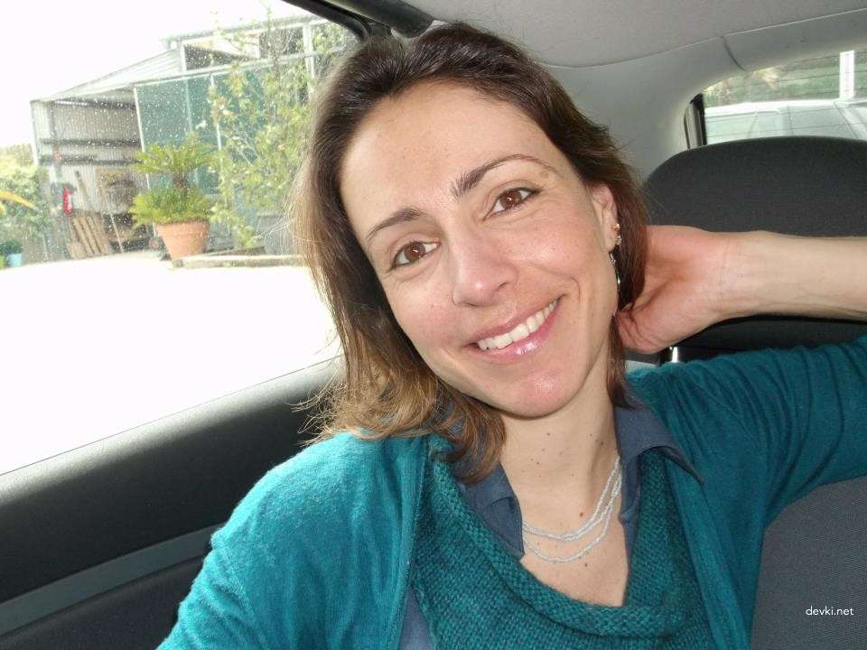 Amateur Babe Fucks Herself with Huge Dildo - Explicit Solo Masturbation