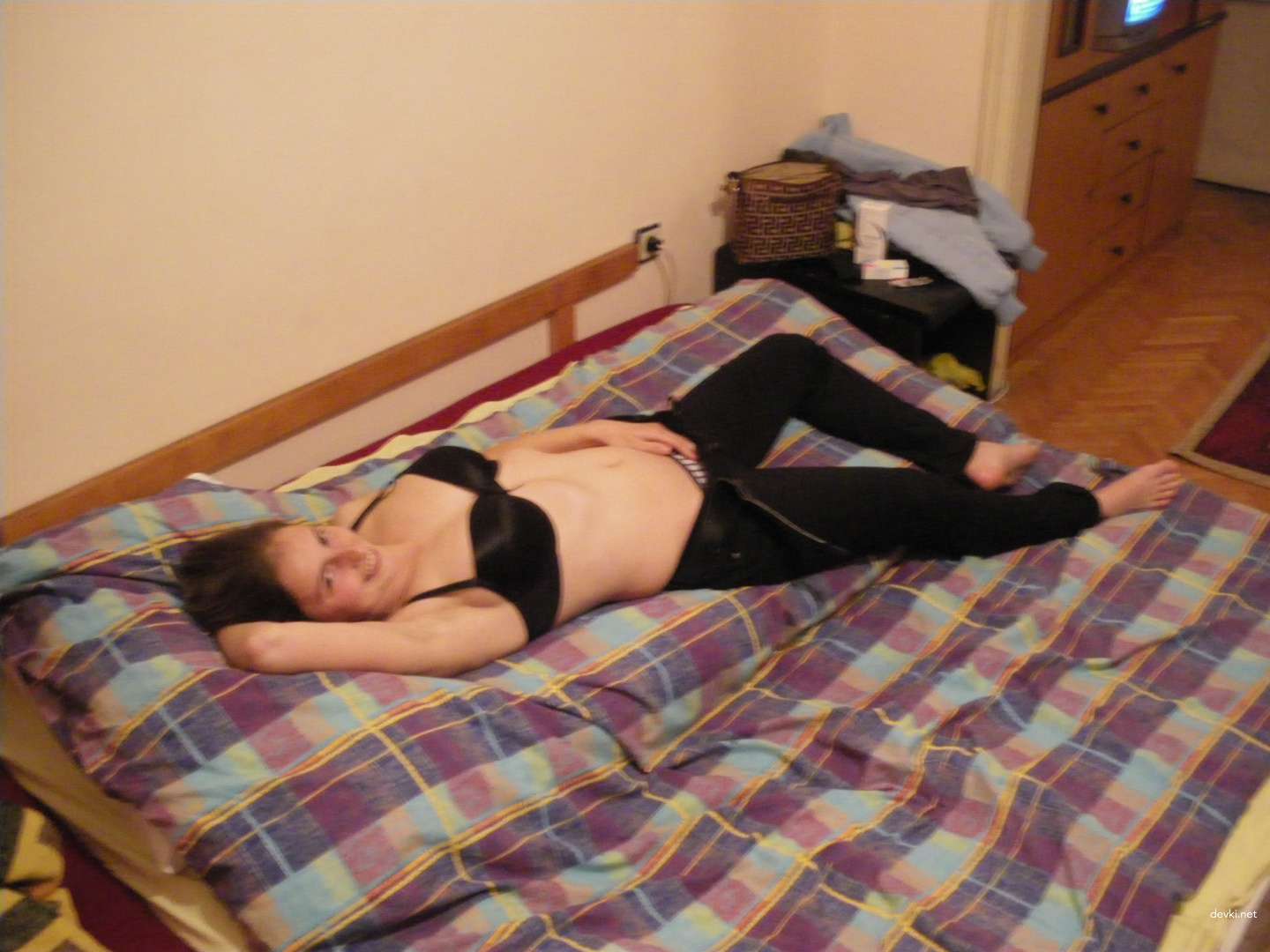 Naked Moscow Girl: Explicit Amateur Photoshoot