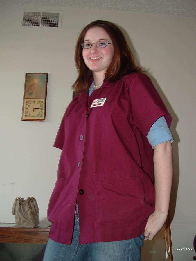 College student masturbates and poses naked in amateur porn pics