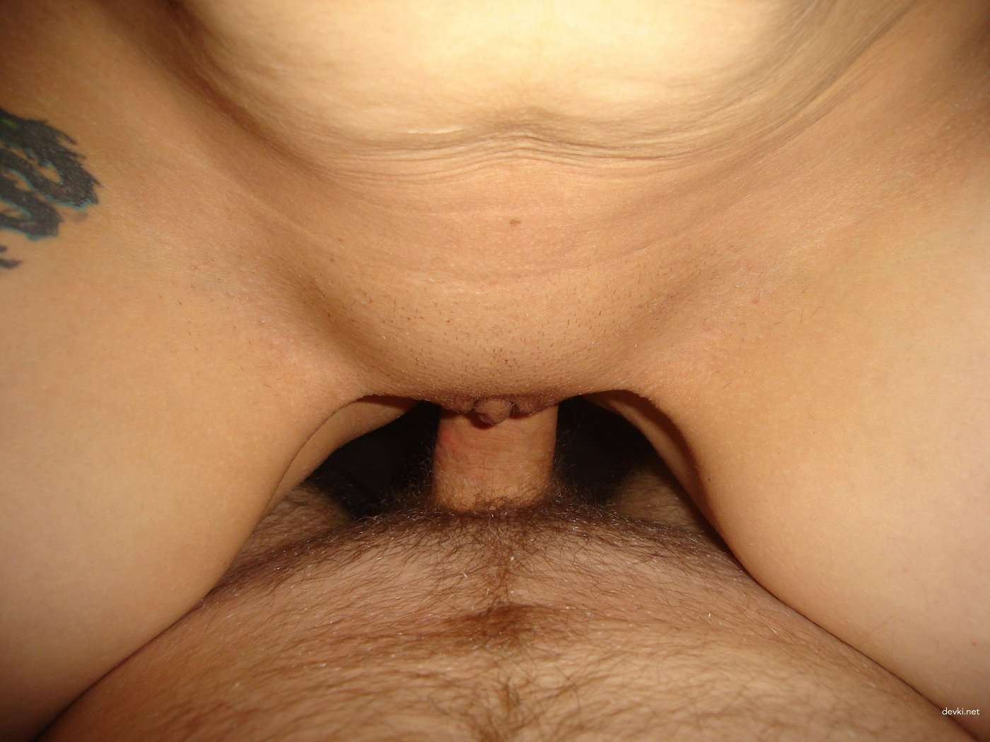 Hot Tattooed Amateur Girl's Explicit Homemade Porn Pics