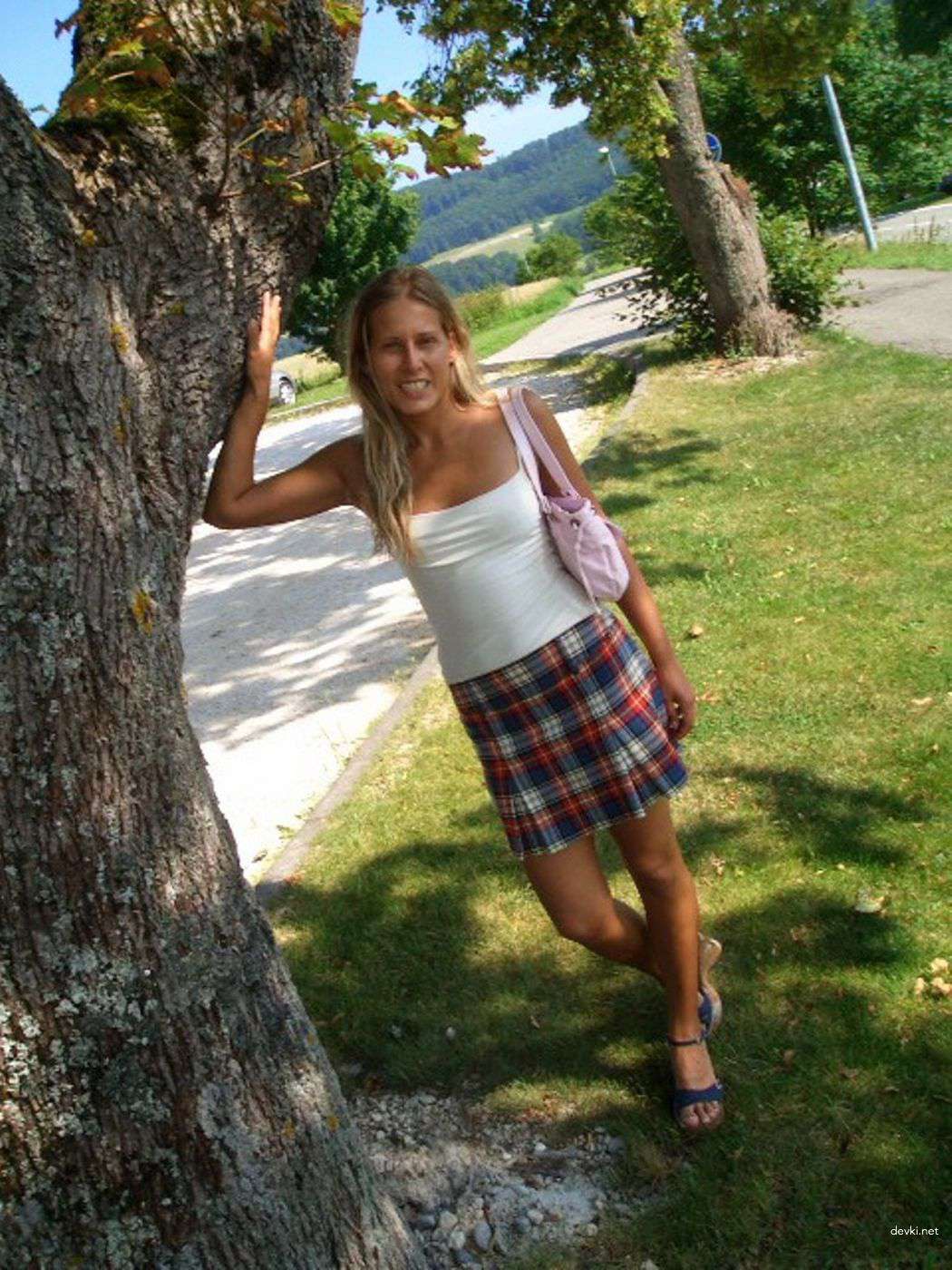 Explicit Amateur Nude Woman Porn Photos - Real Homemade XXX Pics