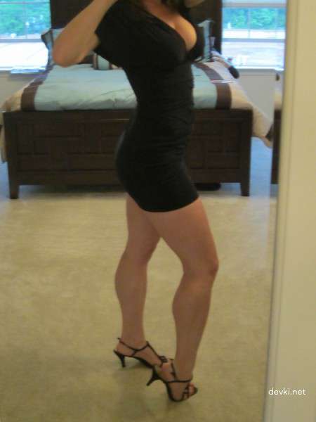 Amateur Babes with Huge Tits - Explicit Porn Pics