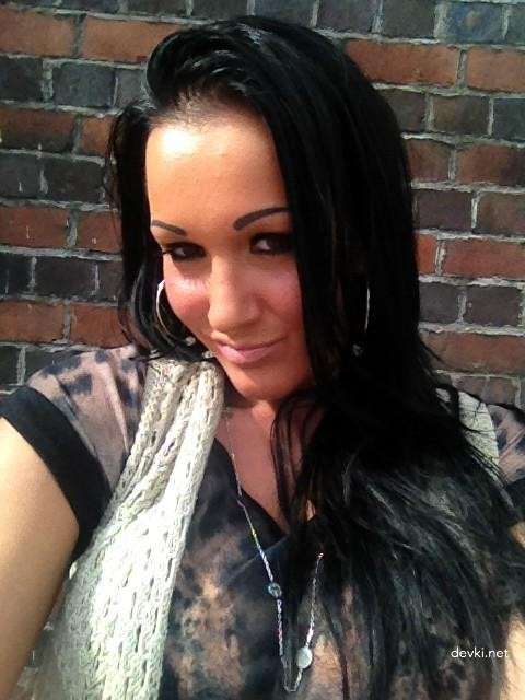 Private Amateur Group Porn with Horny Girlfriends - Explicit Threesome Action