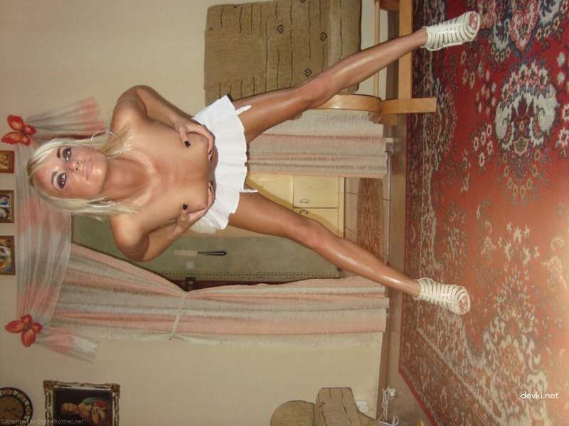 Amateur Blowjob on Camera: Explicit Oral Sex Photos