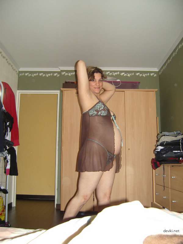 Amateur Interracial Sex: White Slut Fucks Black Stud