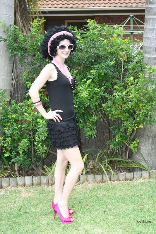 Sexy Girlfriend's Explicit Strip Tease Amateur Porn Photos