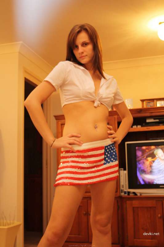 Sexy Girlfriend's Explicit Strip Tease Amateur Porn Photos