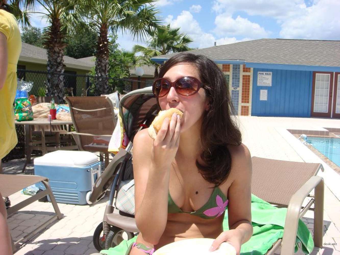 Amateur Girl Nude Posing and Blowjob in Private Porn Photos