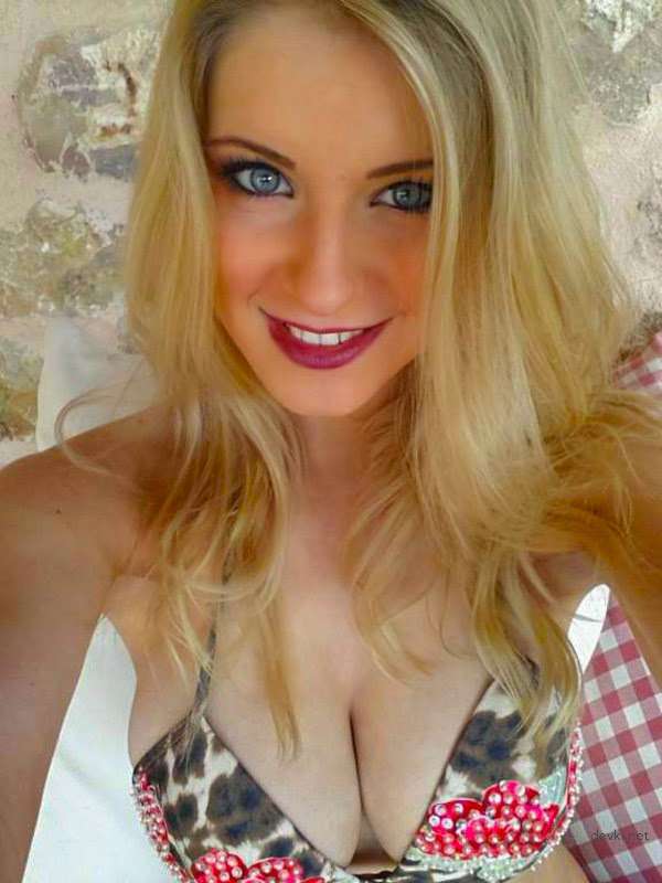 Hot Amateur Porn Compilation: Explicit Erotica and XXX Photos