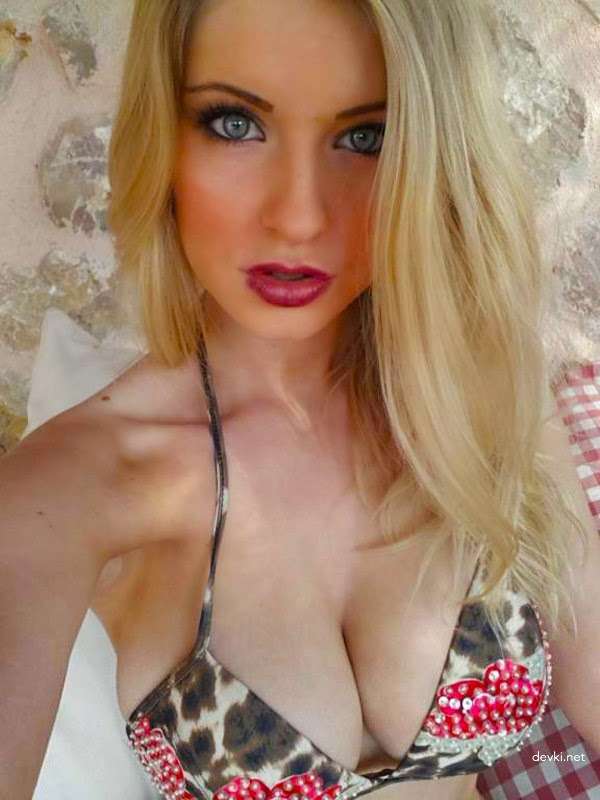 Hot Amateur Porn Compilation: Explicit Erotica and XXX Photos