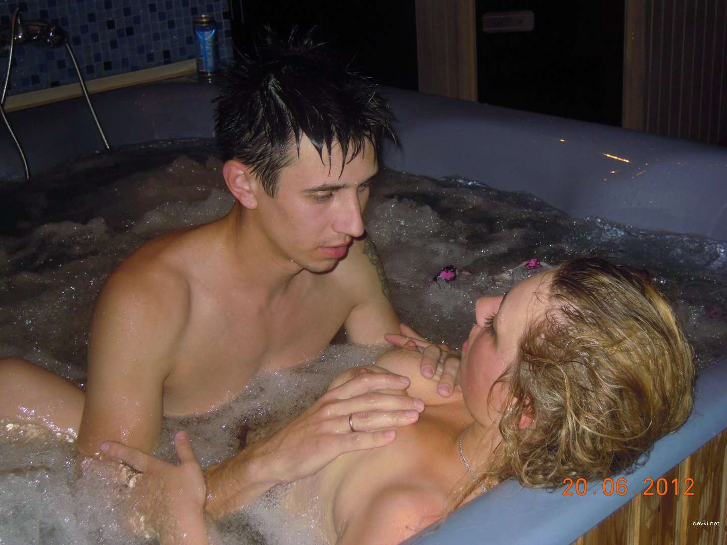 Raw Homemade Porn: Explicit Amateur Sex Photos