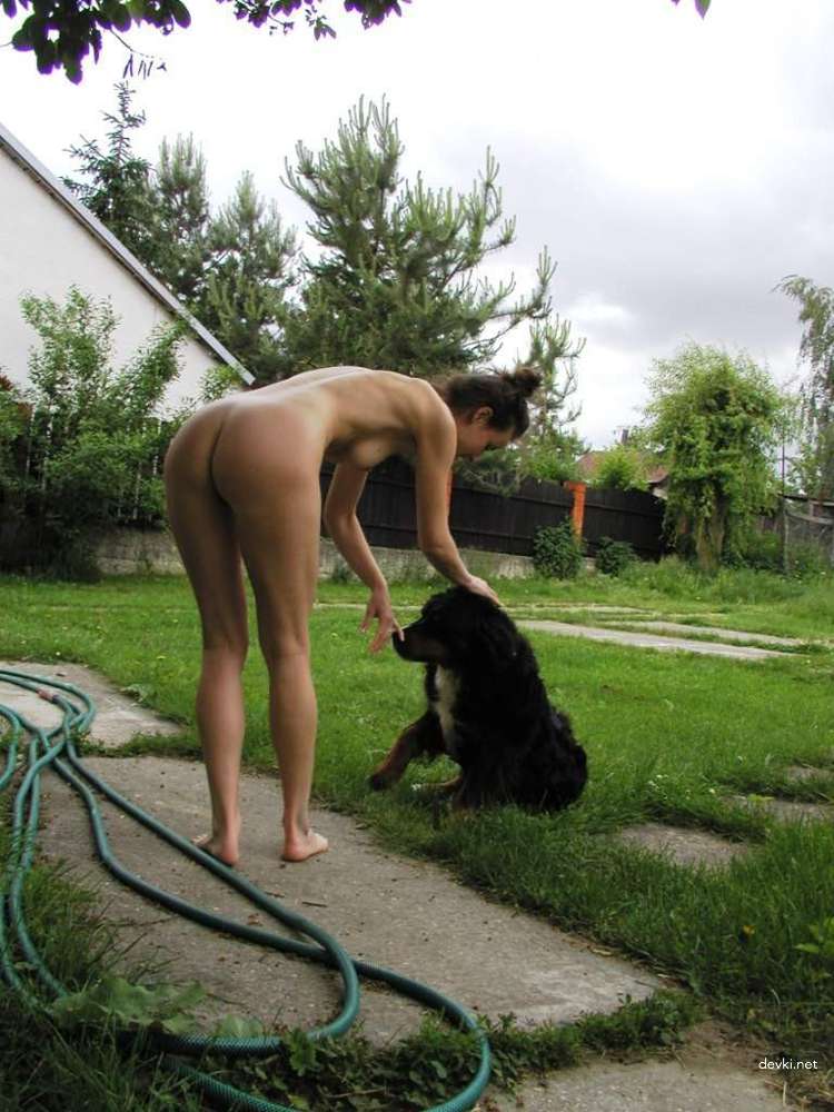 Explicit Amateur Porn: Woman Naked Playing with Dog and Having Sex