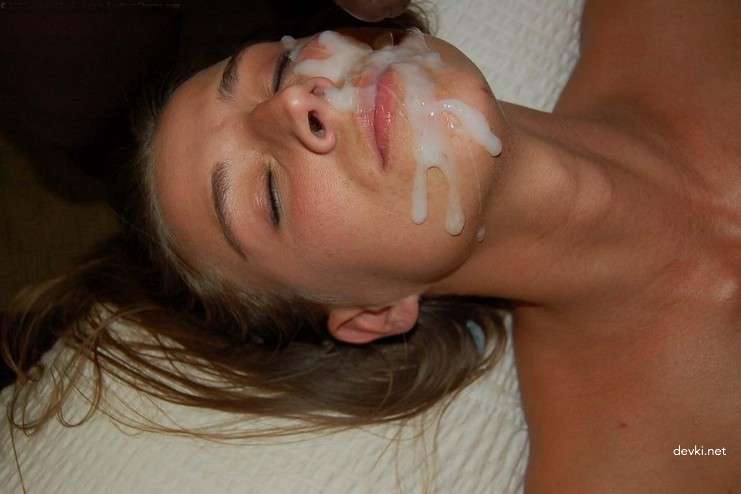 Hot Girls Take Cumshots on Their Faces: Amateur Porn Pics