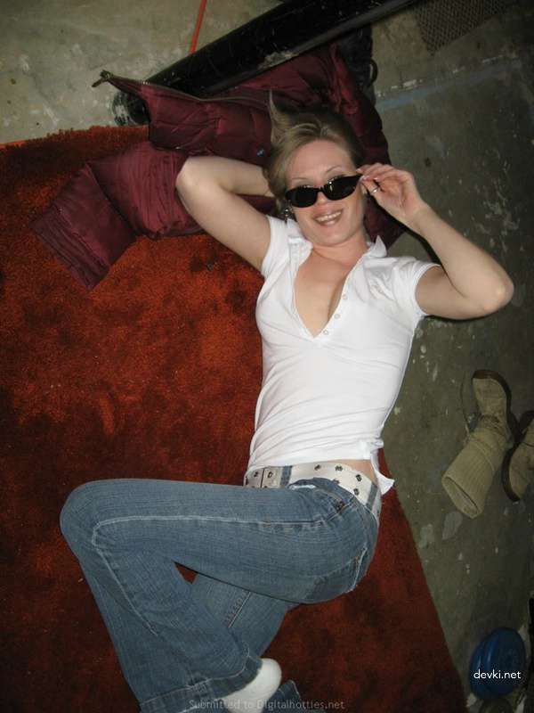 Hardcore Amateur Fuck on the Attic - Explicit Homemade Porn