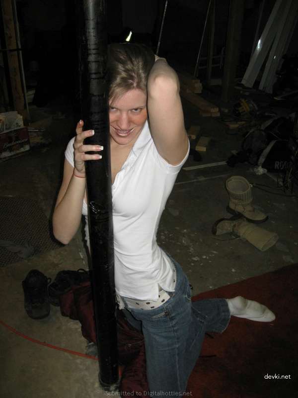 Hardcore Amateur Fuck on the Attic - Explicit Homemade Porn