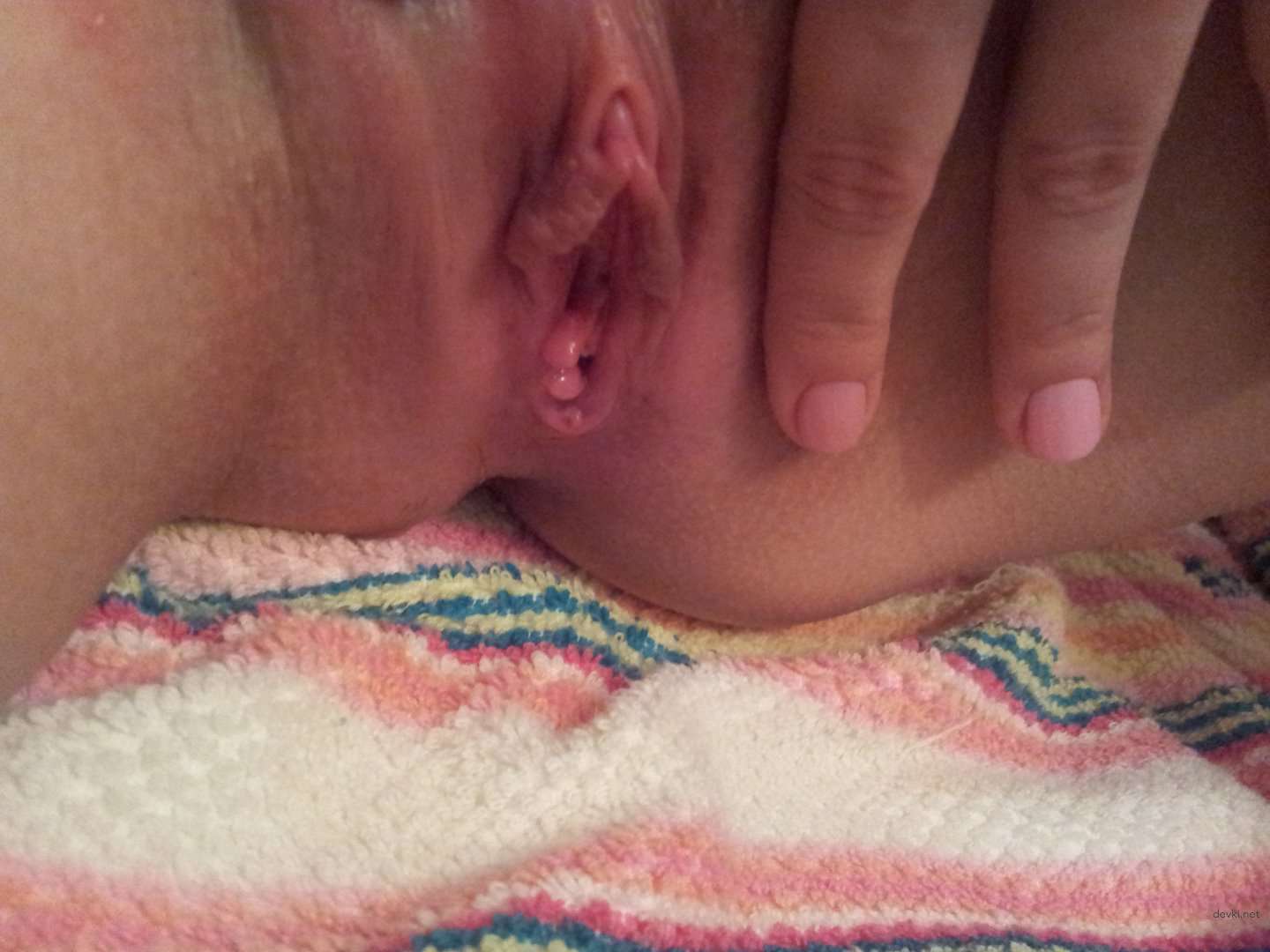 Close-Up Pussy in Amateur Porn Photo Shoot