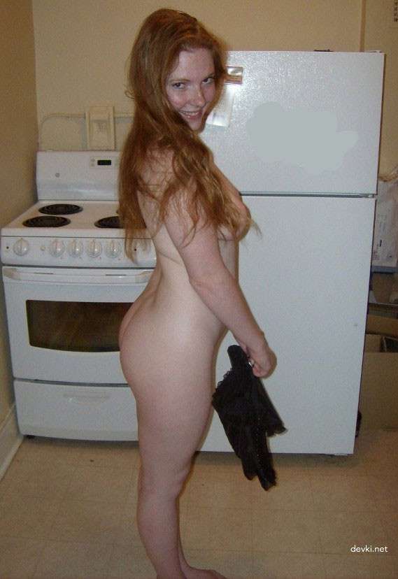 Extreme Amateur Wives Porn: Wild and Explicit Photos of Horny Housewives