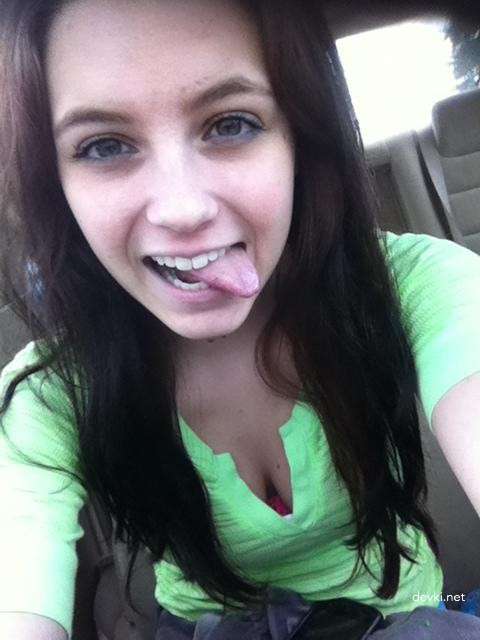 Amateur Hairy Pussy Porn Babes: Explicit Photos