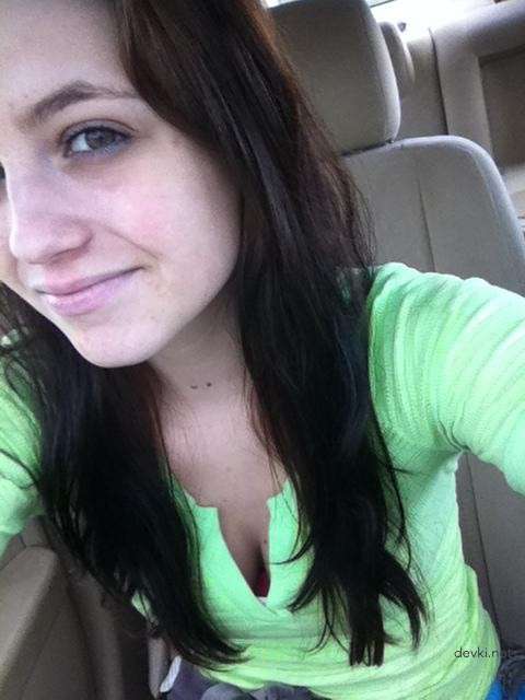 Amateur Hairy Pussy Porn Babes: Explicit Photos