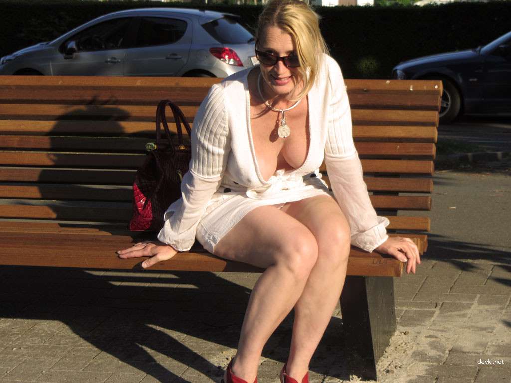 Hot Amateur Wife Private Porn Pics - Explicit Homemade Photos