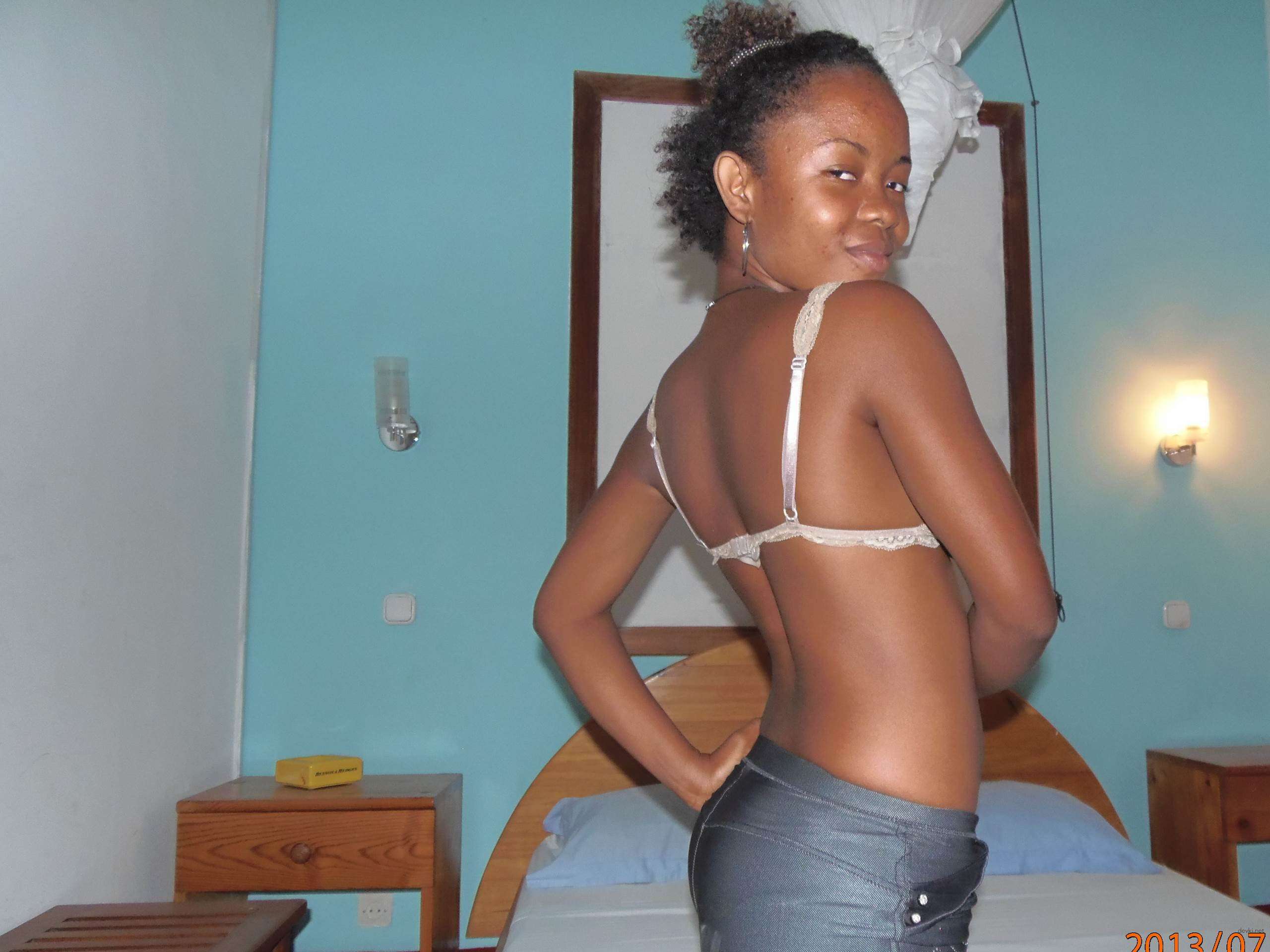 Black Chick Amateur Porn: Explicit Interracial Sex Photos