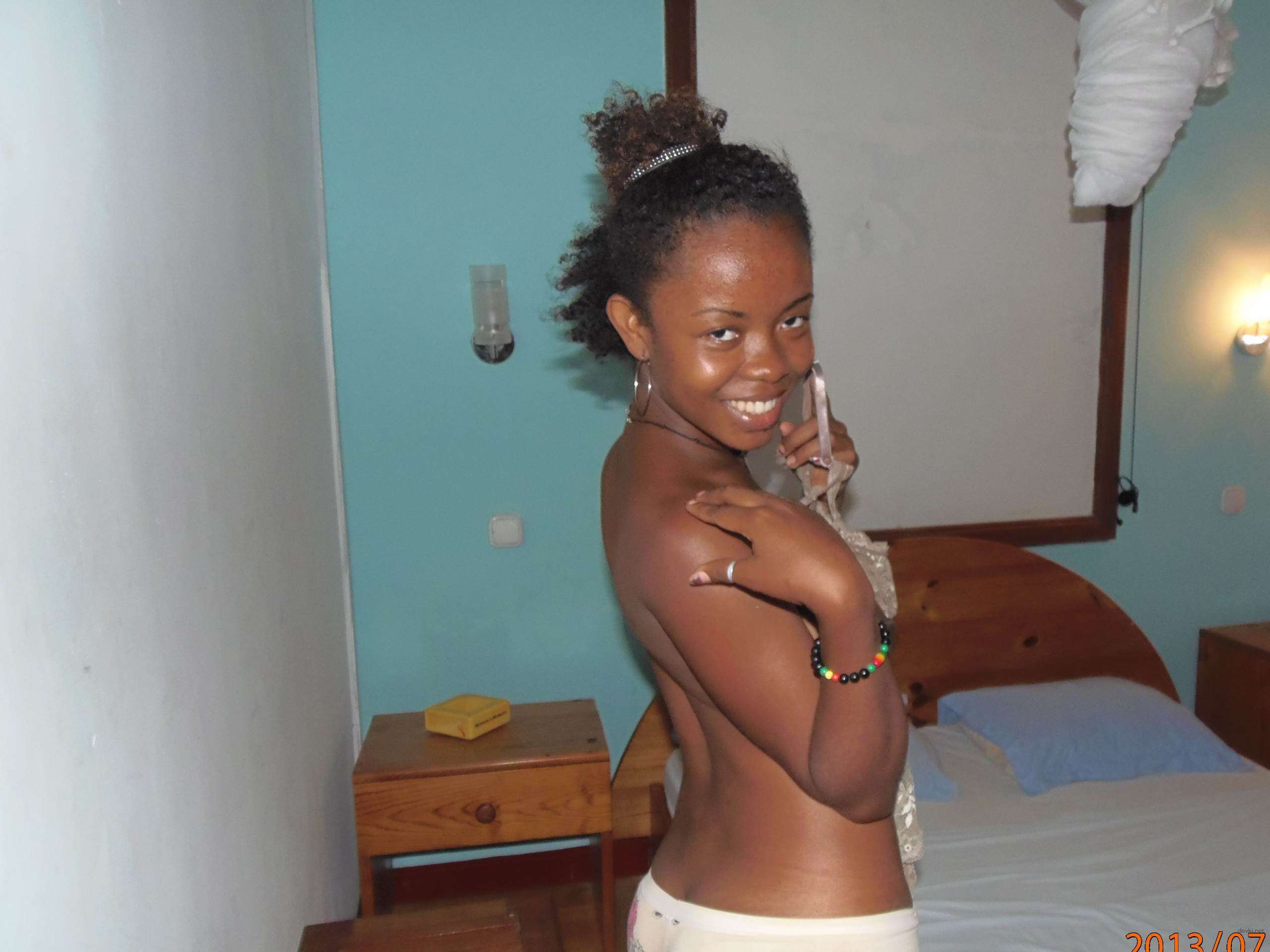 Black Chick Amateur Porn: Explicit Interracial Sex Photos