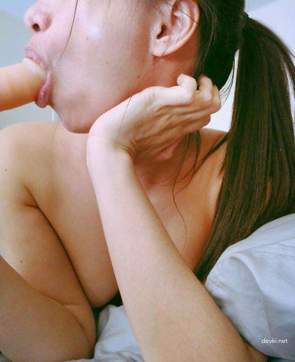 Stunning Amateur Girl Porn Photos - Explicit XXX Pics of Gorgeous Babe