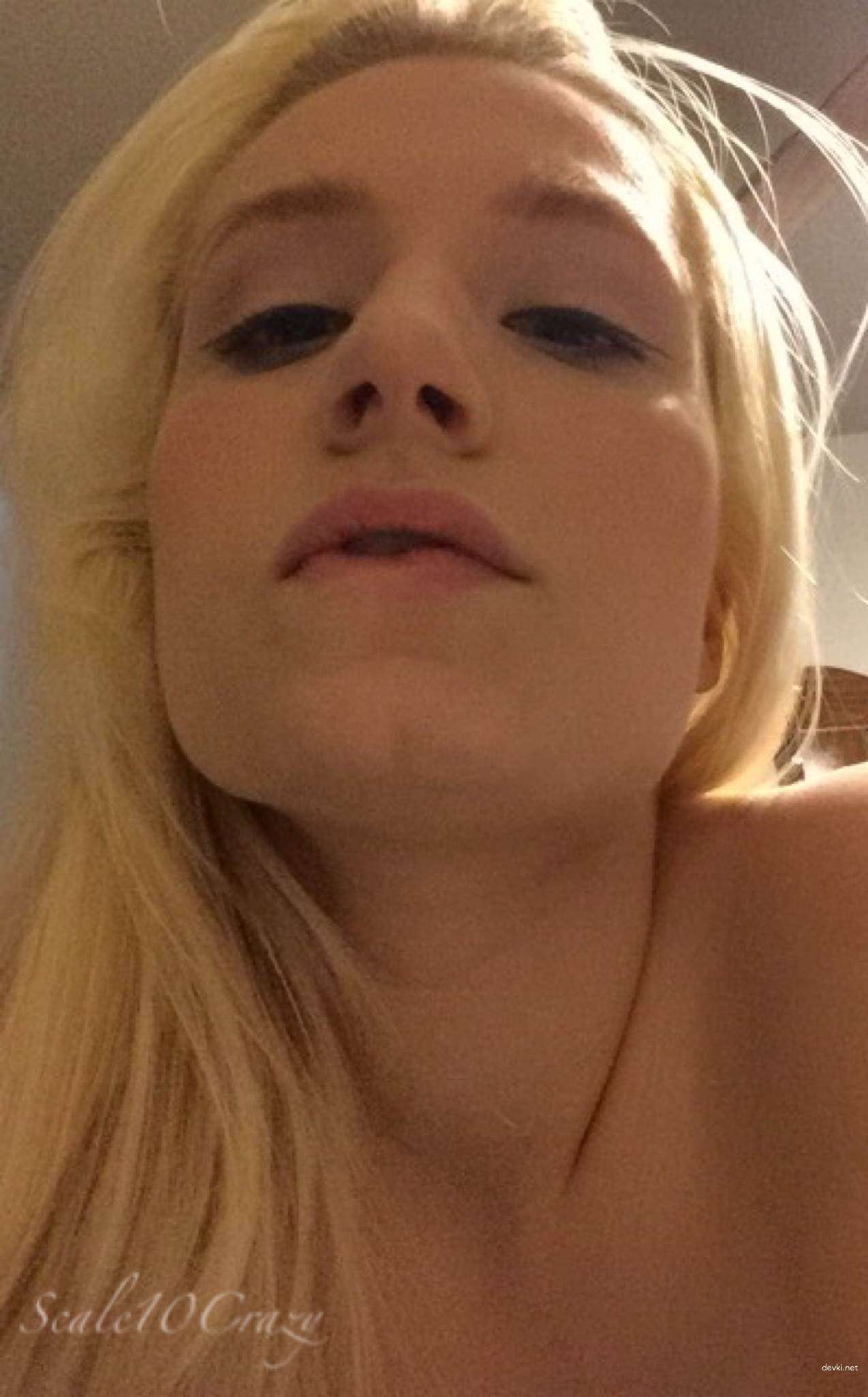 Blonde Amateur Porn Photos: Explicit XXX Pics of Hot Amateur Blonde