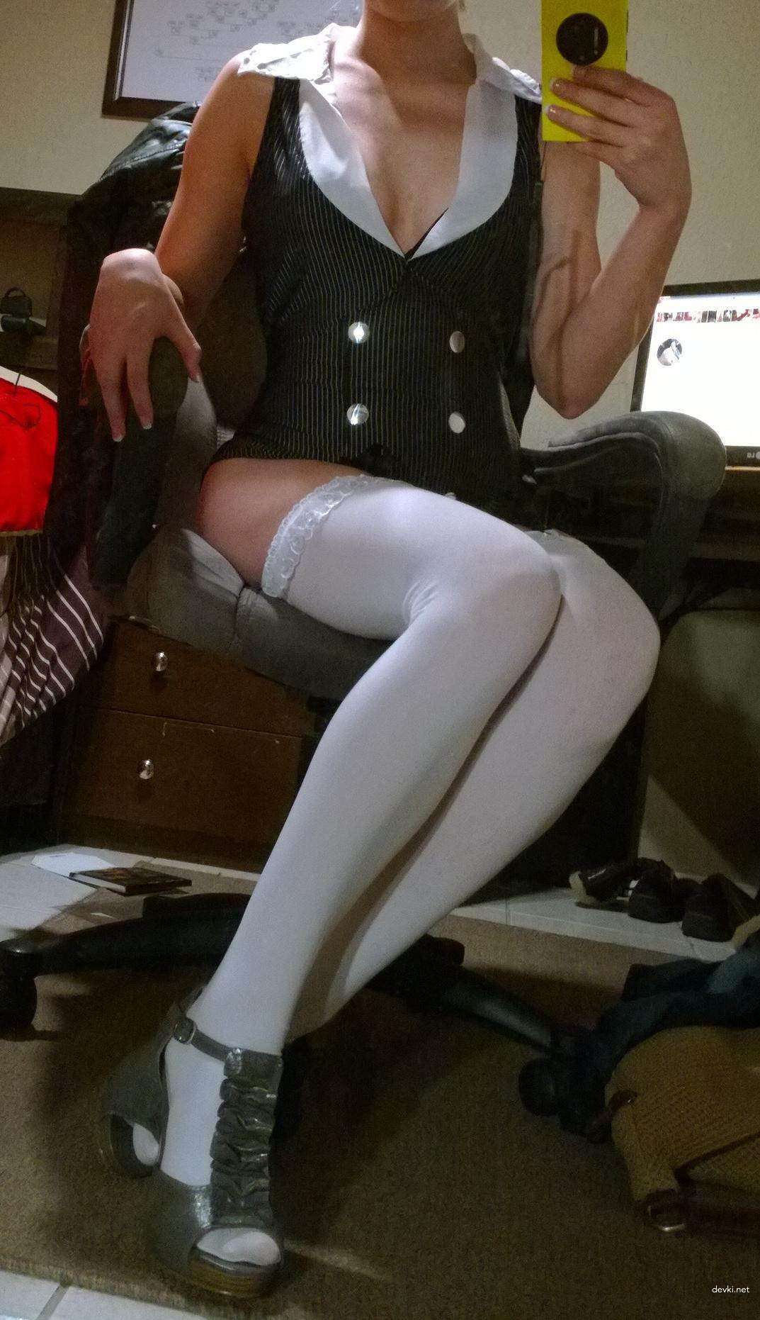 Blonde Amateur Porn Photos: Explicit XXX Pics of Hot Amateur Blonde