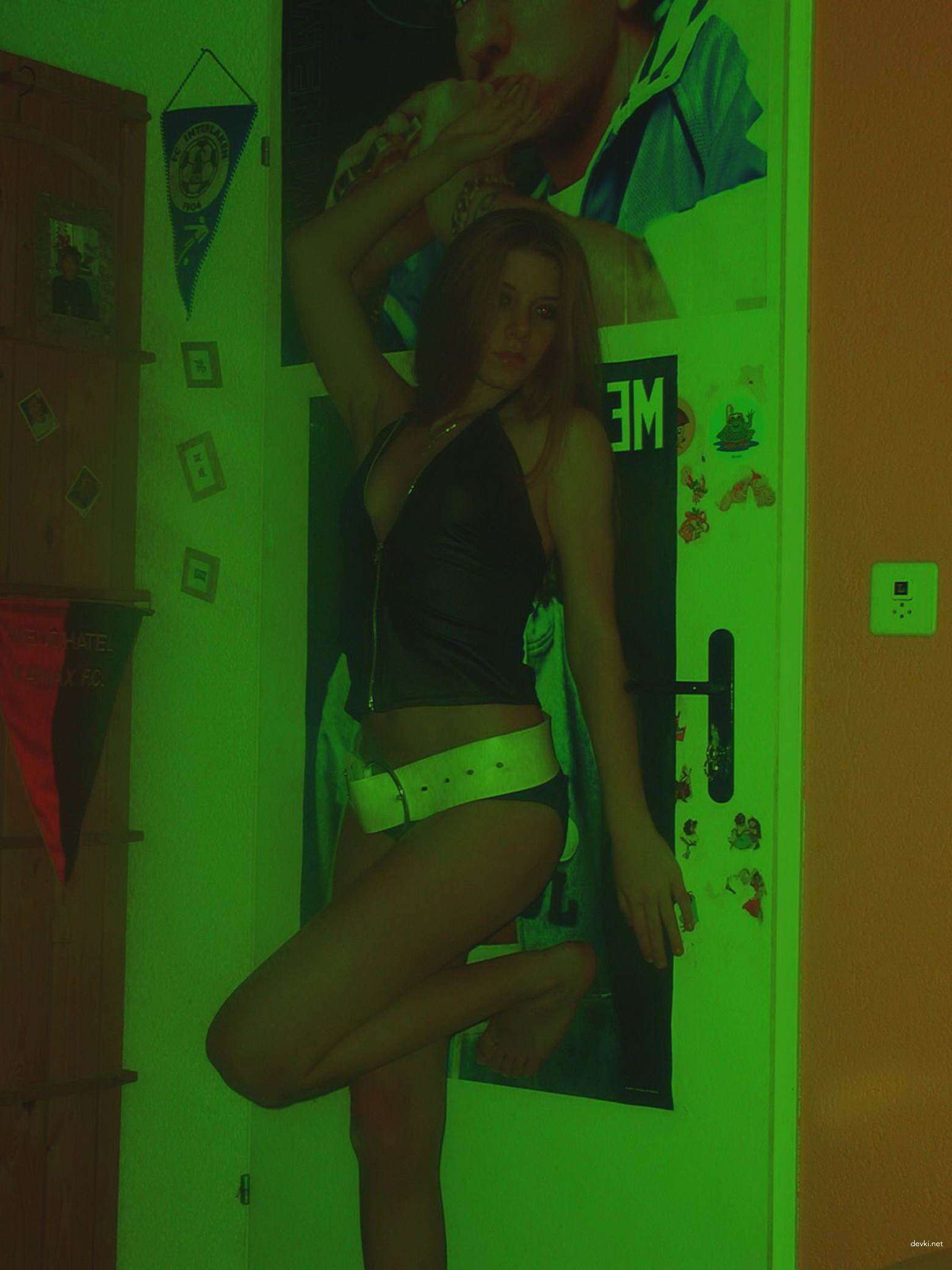Explicit Amateur Nude Student Private Photo Shoot