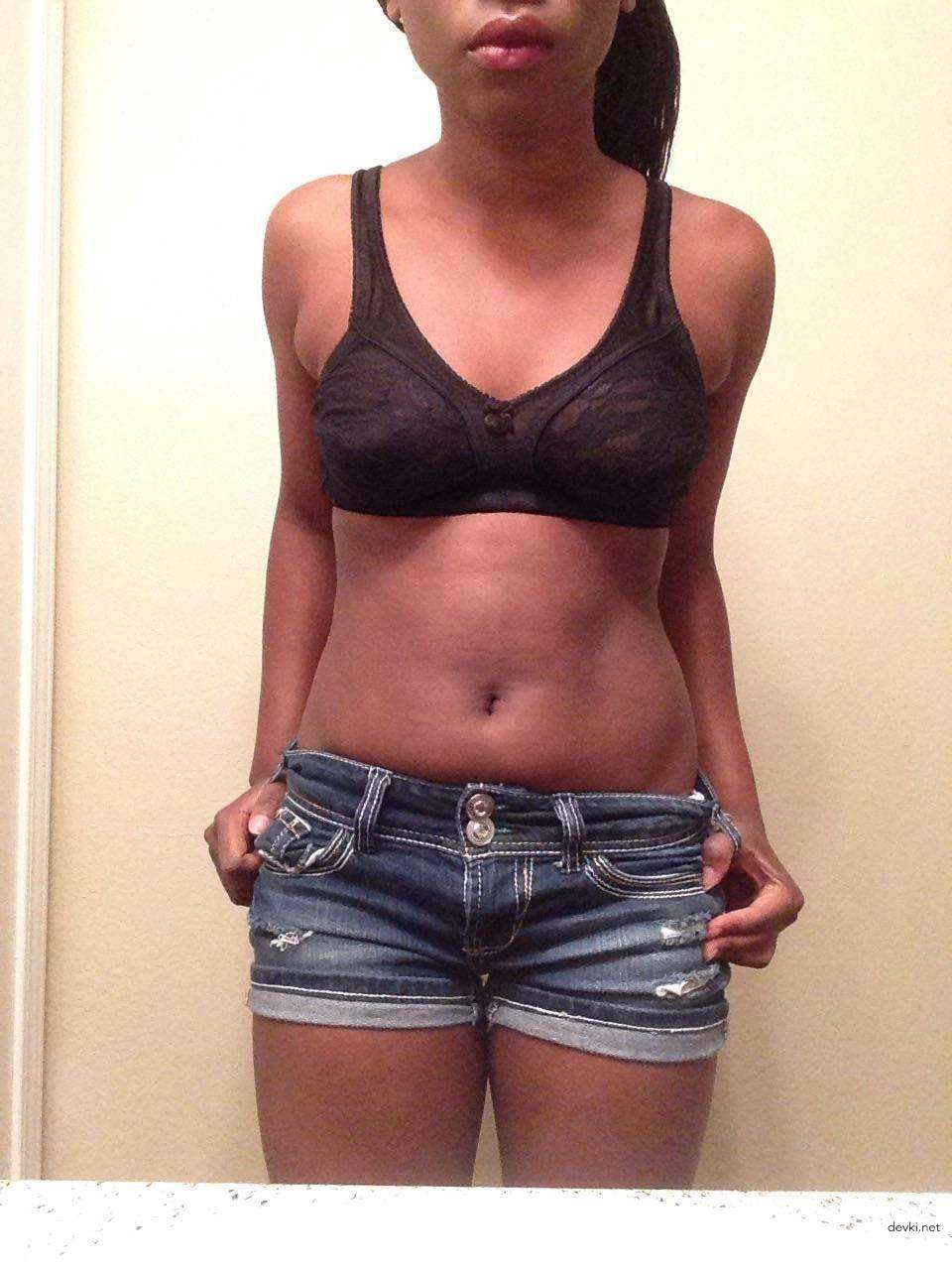 Amateur Babe Captures Her Boobs in Provocative Selfies