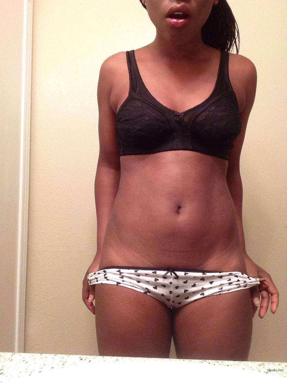 Amateur Babe Captures Her Boobs in Provocative Selfies