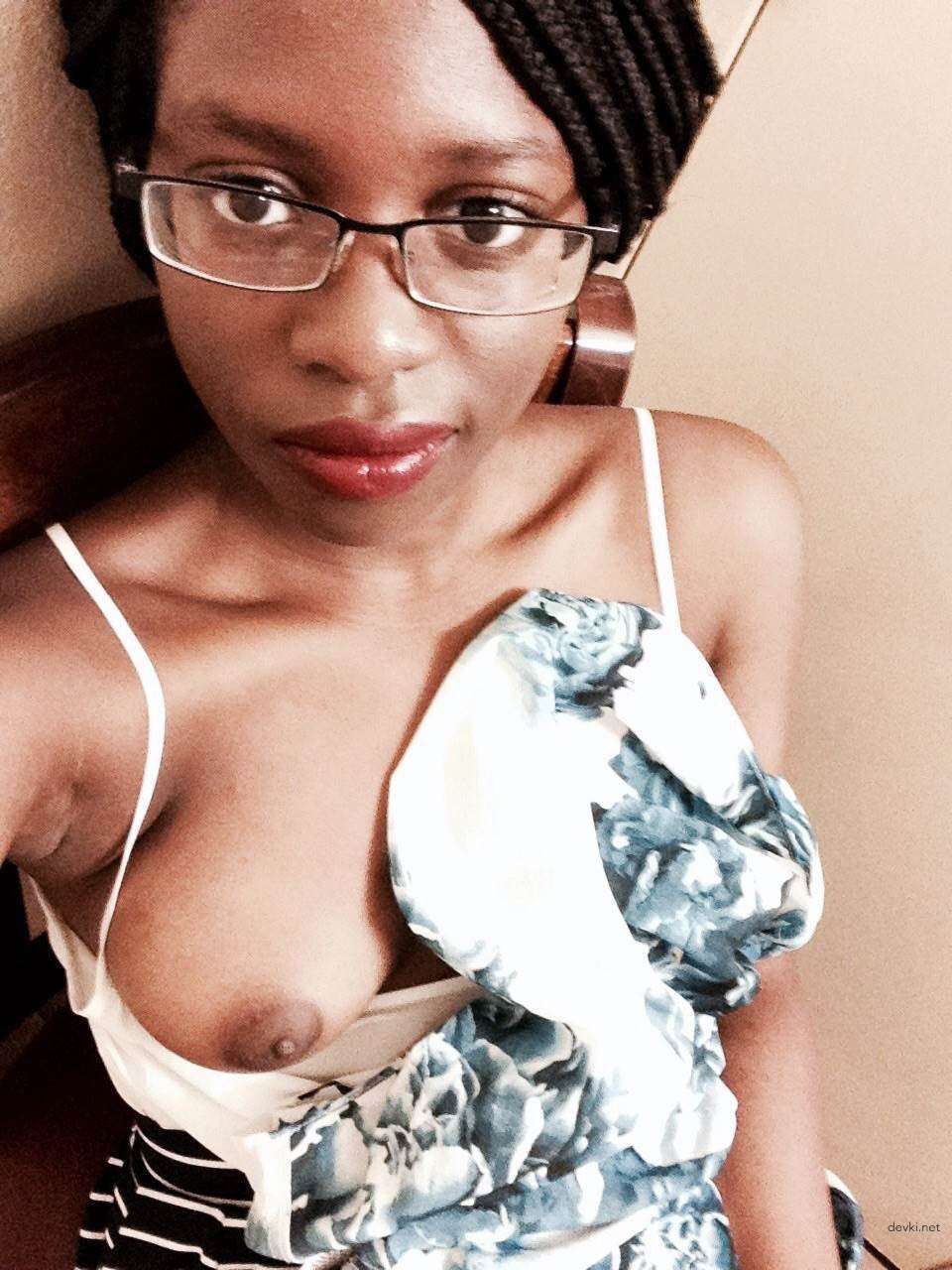 Amateur Babe Captures Her Boobs in Provocative Selfies