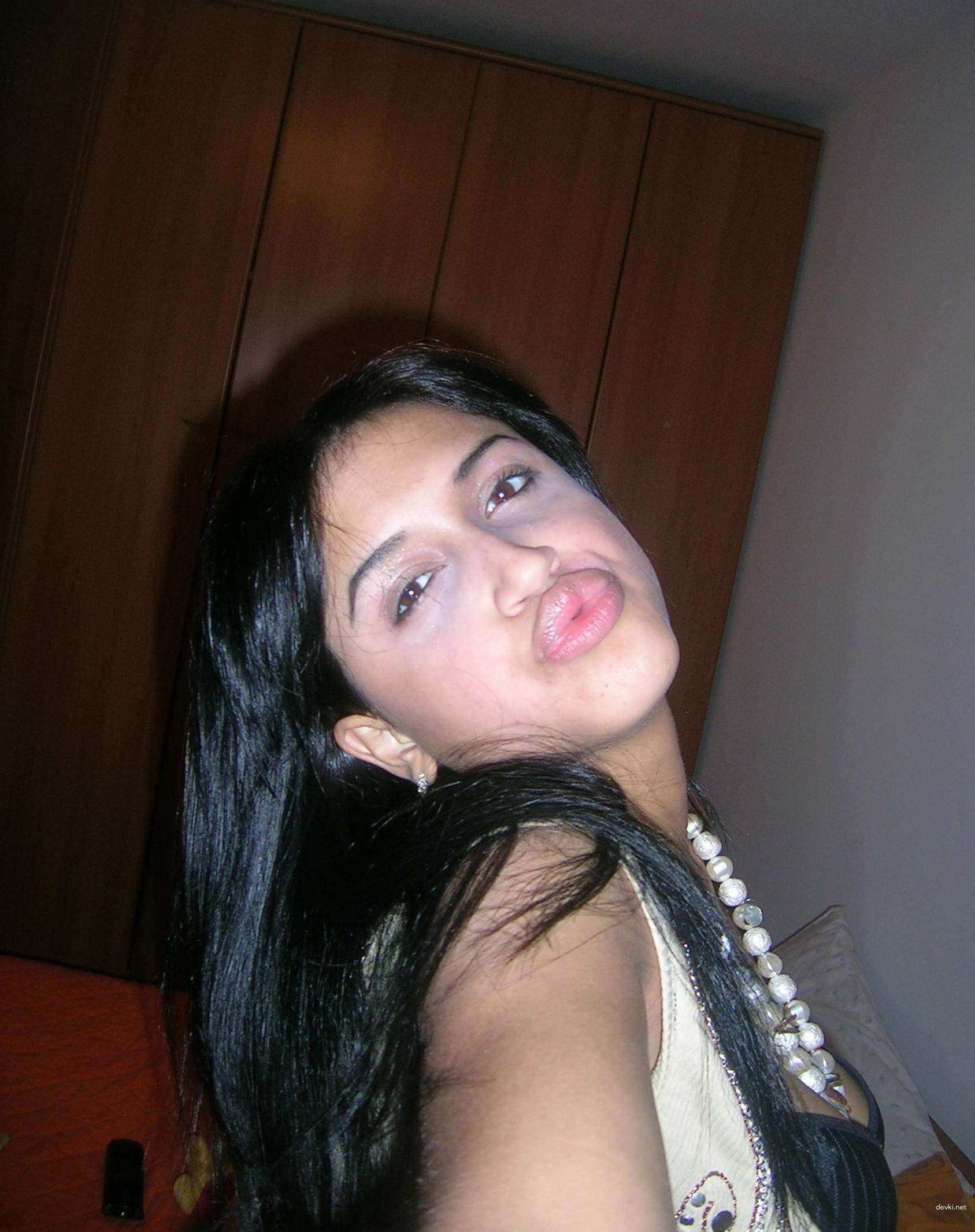 Explicit Amateur Ebony Brunette Porn Photos - Hot and Naughty XXX Content!