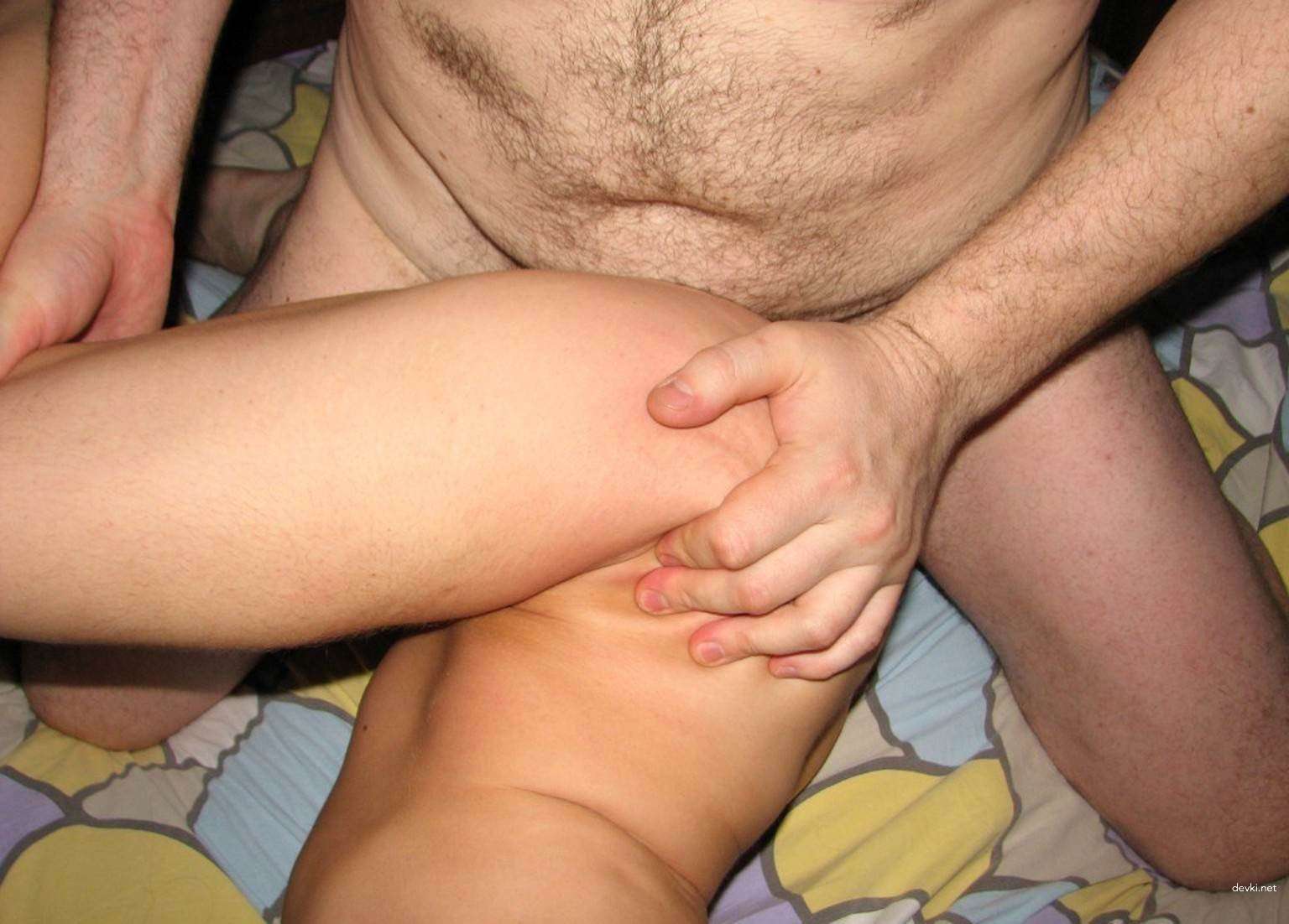 Raw Home Orgy: Amateur Porn Photos of Uninhibited Couples