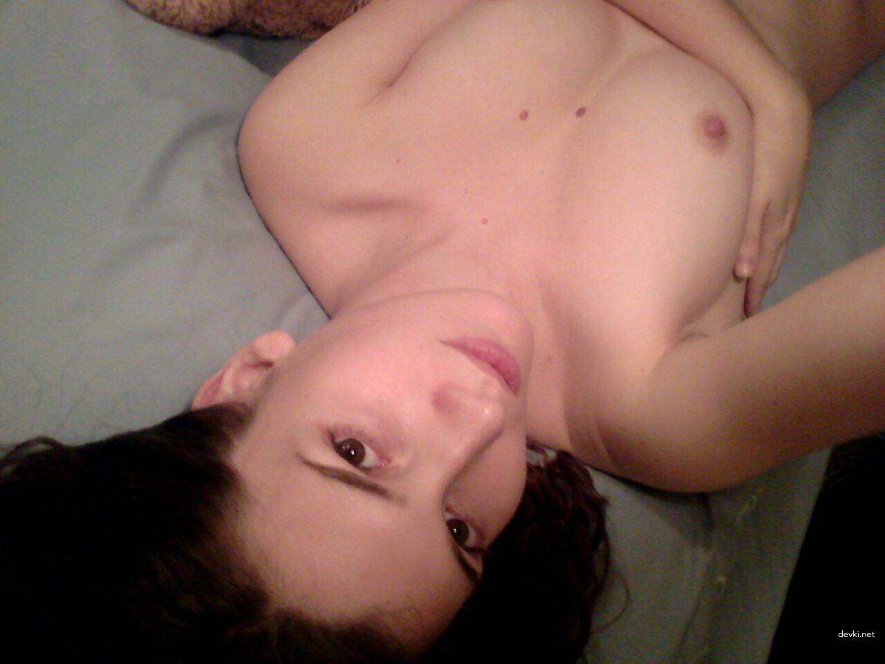 Hot Amateur Girl's Naughty Home Selfie - Explicit Young Woman Self Portrait