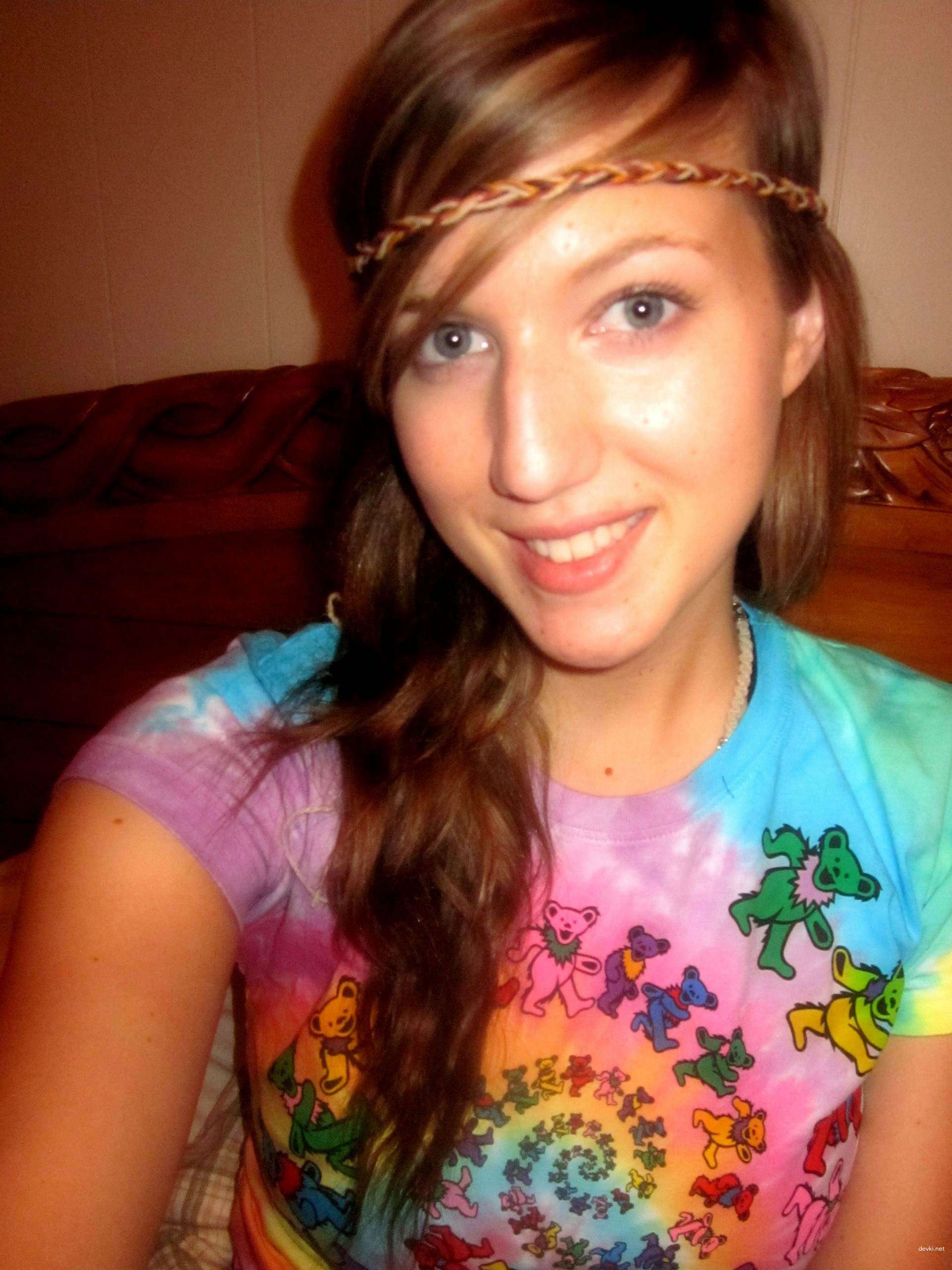 Hardcore Amateur Porn: Big Cock Deep Inside Hot Schoolgirl