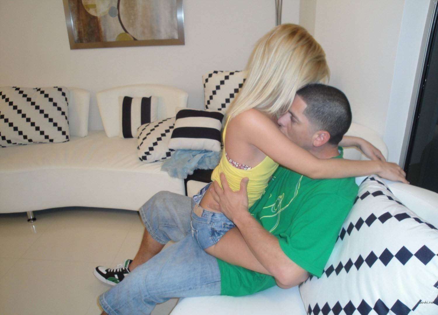 Mature Woman Gets Fucked in Every Hole - Amateur Porn Photo