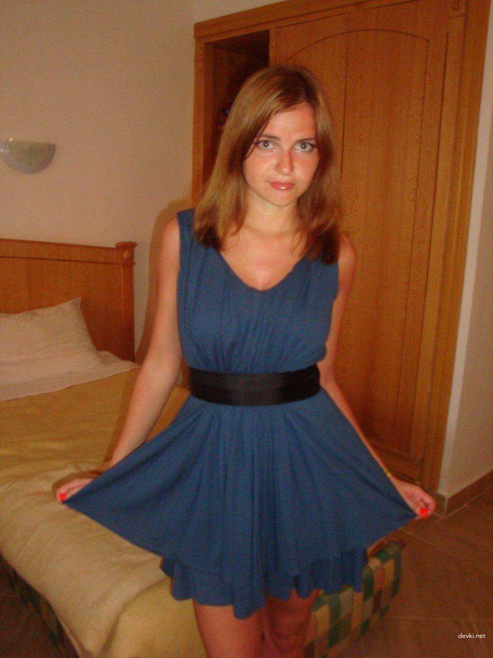 Private Nude Beach Photo of Amateur Girl: XXX Explicit Vacation Snapshot