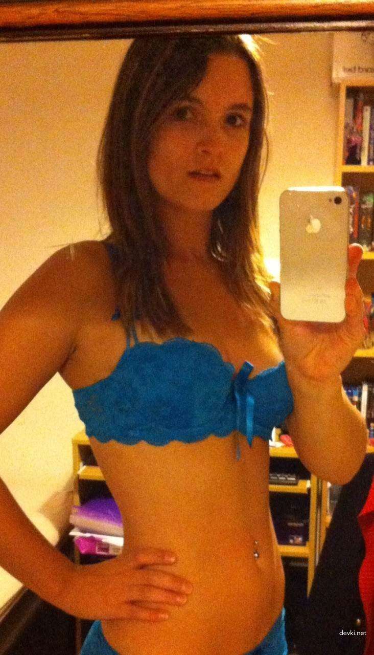 Private amateur porn photo of girl with huge ass - explicit homemade content