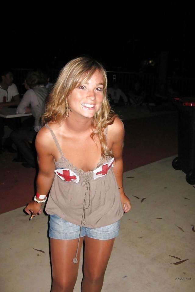 Private amateur porn photo of girl with huge ass - explicit homemade content