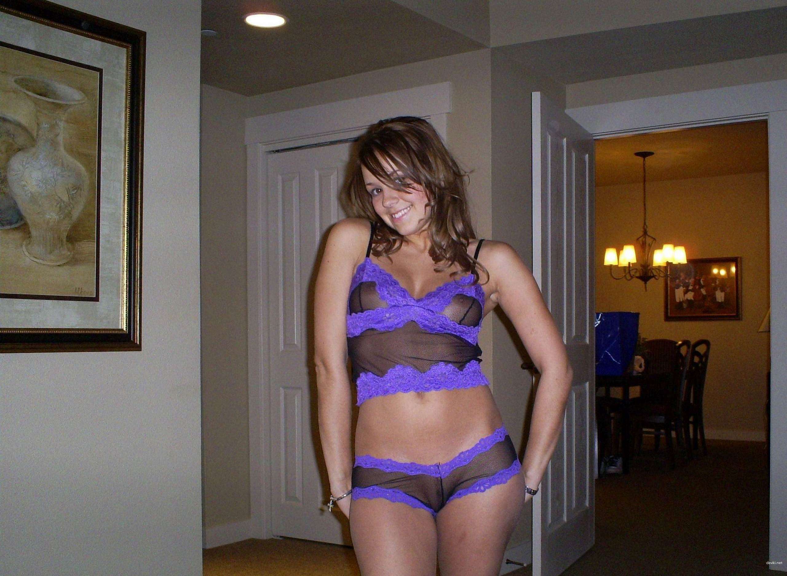 Young wife sucks dick in amateur porn photo