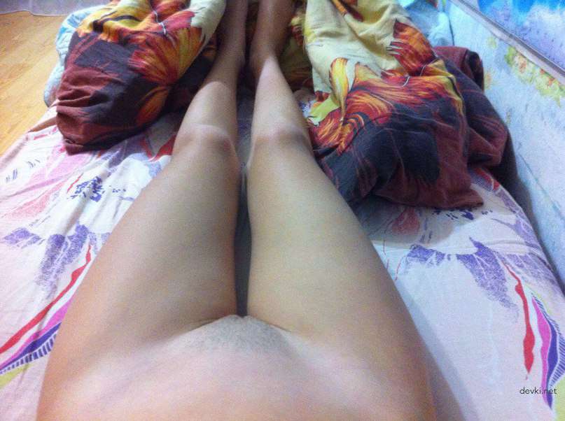 Amateur Girls' Explicit Porn Photos: Uncensored XXX Pics