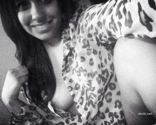 Hot Mulatto Babe Engages in Hardcore Sex