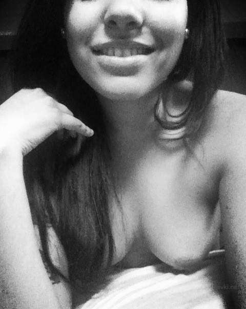 Hot Mulatto Babe Engages in Hardcore Sex