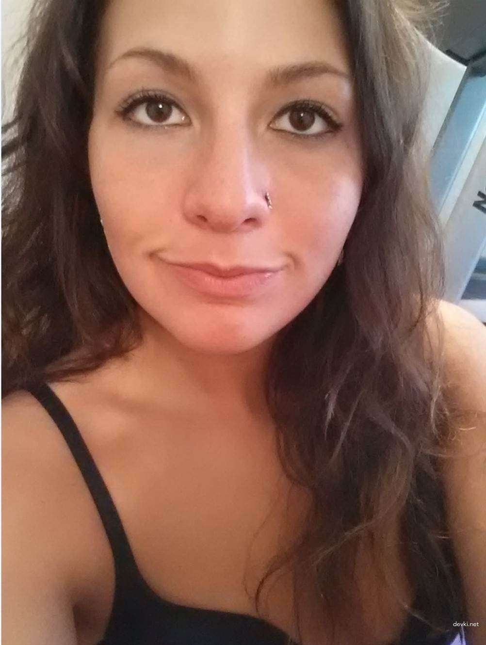 Fitness Girl Exposes Herself Nude - Amateur Porn Photo