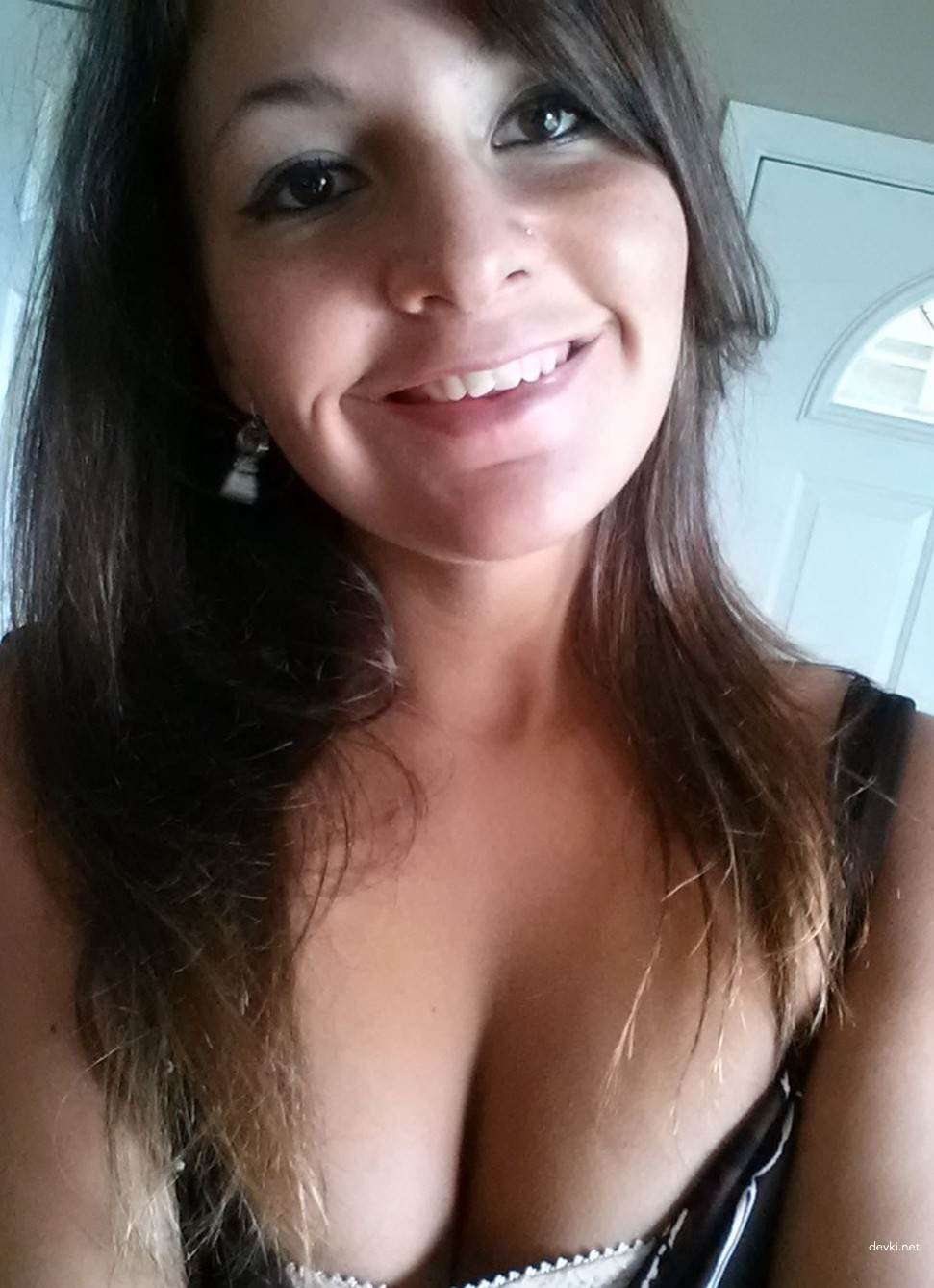 Fitness Girl Exposes Herself Nude - Amateur Porn Photo