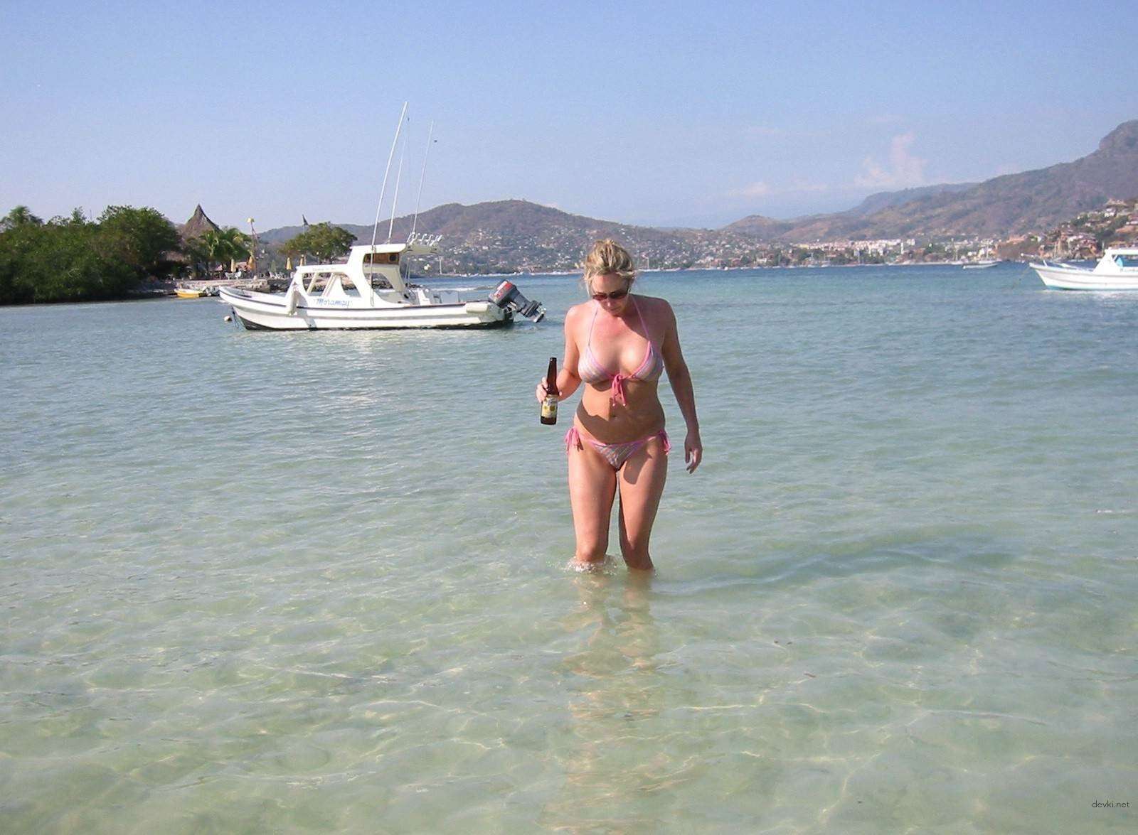 Hot Homemade Amateur Porn with Woman - Explicit XXX Photos