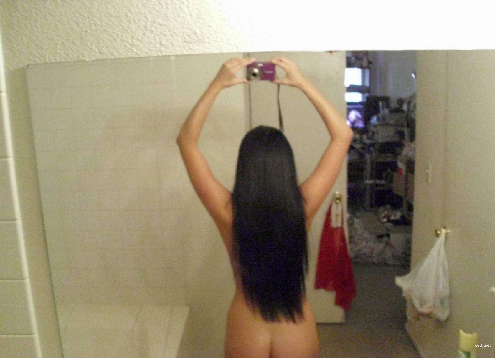 Explicit Busty Girl Erotic Selfies - Amateur Big Boobs Photos