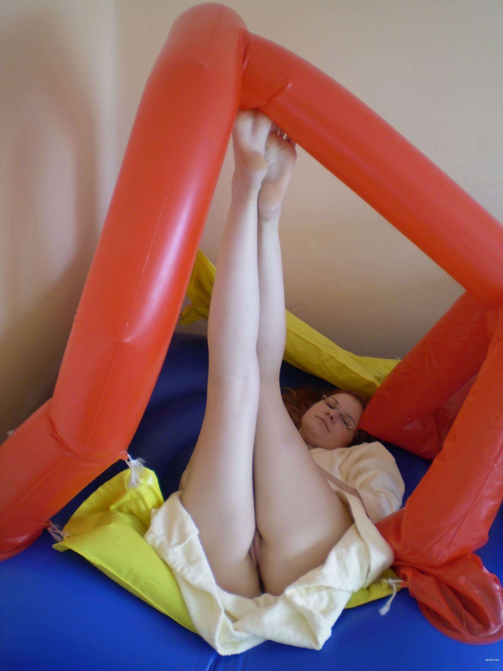 Explicit Amateur Porn: Private Photos of Girl - Uncensored XXX Content